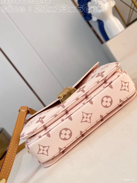Cheap EAST POCHETTE LOUIS METIS VUITTON WEST 0710